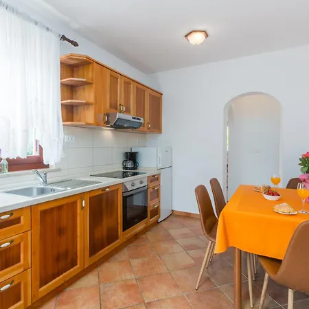 Marea Saladinka 2 Apartment